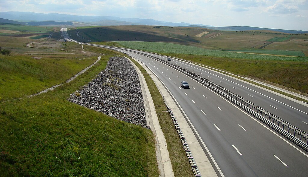 Inchiriat Spatiu Depozit Hala Închiriere Industrial Depozitare De inchiriat Producție Brasov Sibiu Mures Cluj Alba Iulia Deva Regional De incredere Incredere Asezat Solid De baza Baza Ardeleneste Noi Ca pe la noi De la noi Crestem Dezvoltam Crestere Dezvoltare Impreuna Loc La un loc Laolalta