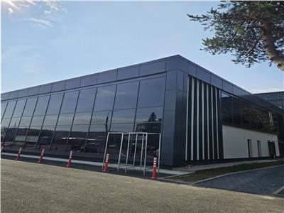 Commercial Space FirstFloor – 300 sqm – Showroom – Services