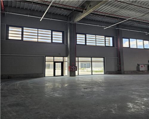 Spatiu Comercial - 1100 mp - Zona Comerciala Nord